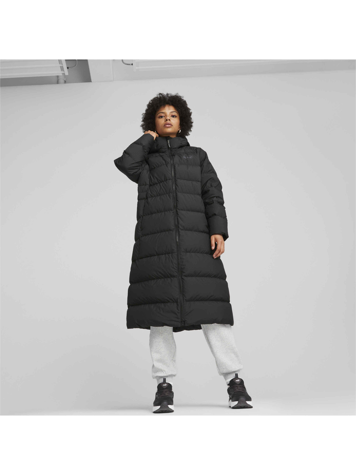 Пуховик PUMA Long Hooded Down Coat модель 675365 Фото