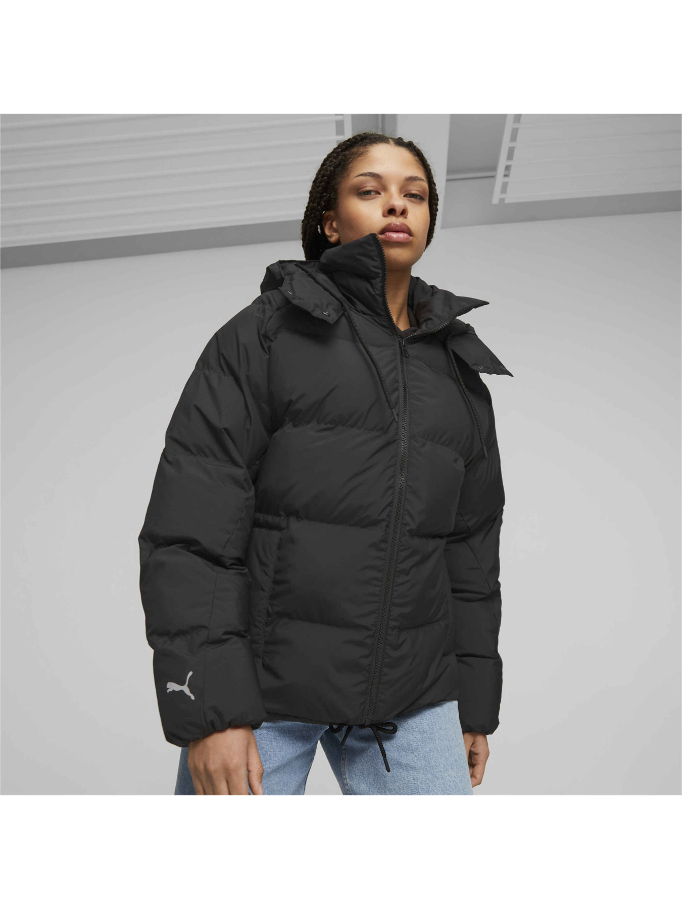 Демисезонная куртка PUMA Bmw Mms Wmn Padded Jacket модель 621357 Фото