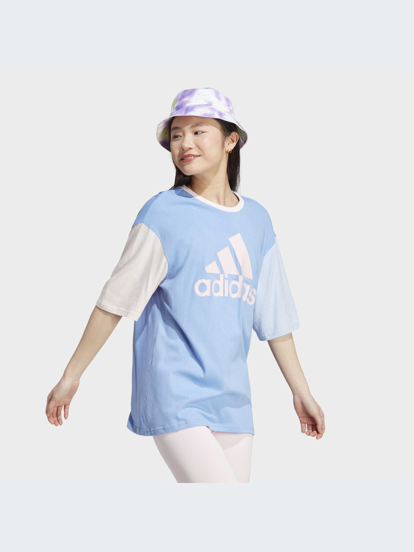 Футболки и поло Adidas модель IC9859-KZ Футболки и поло Adidas модель IC9859-KZ Фото