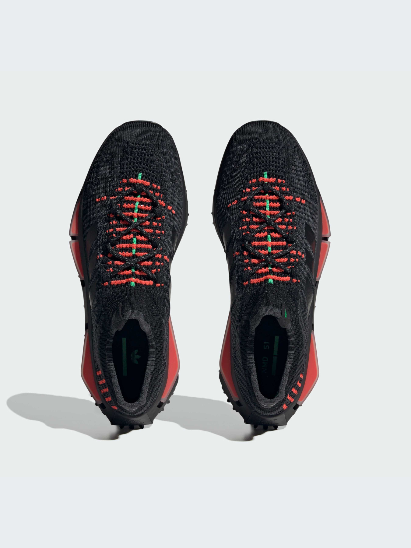 Кроссовки Adidas NMD модель IE4588 Фото