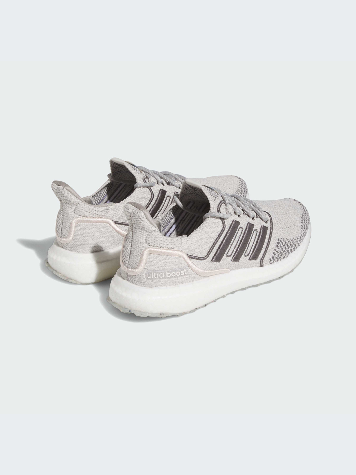 Кроссовки Adidas Ultraboost модель IF5275 Фото