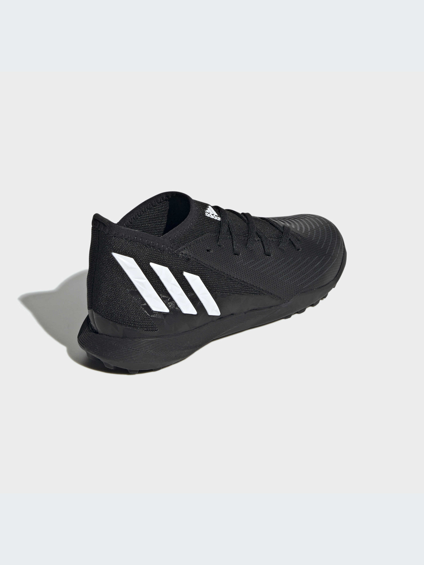 Бутсы Adidas Predator модель GZ2895 Фото