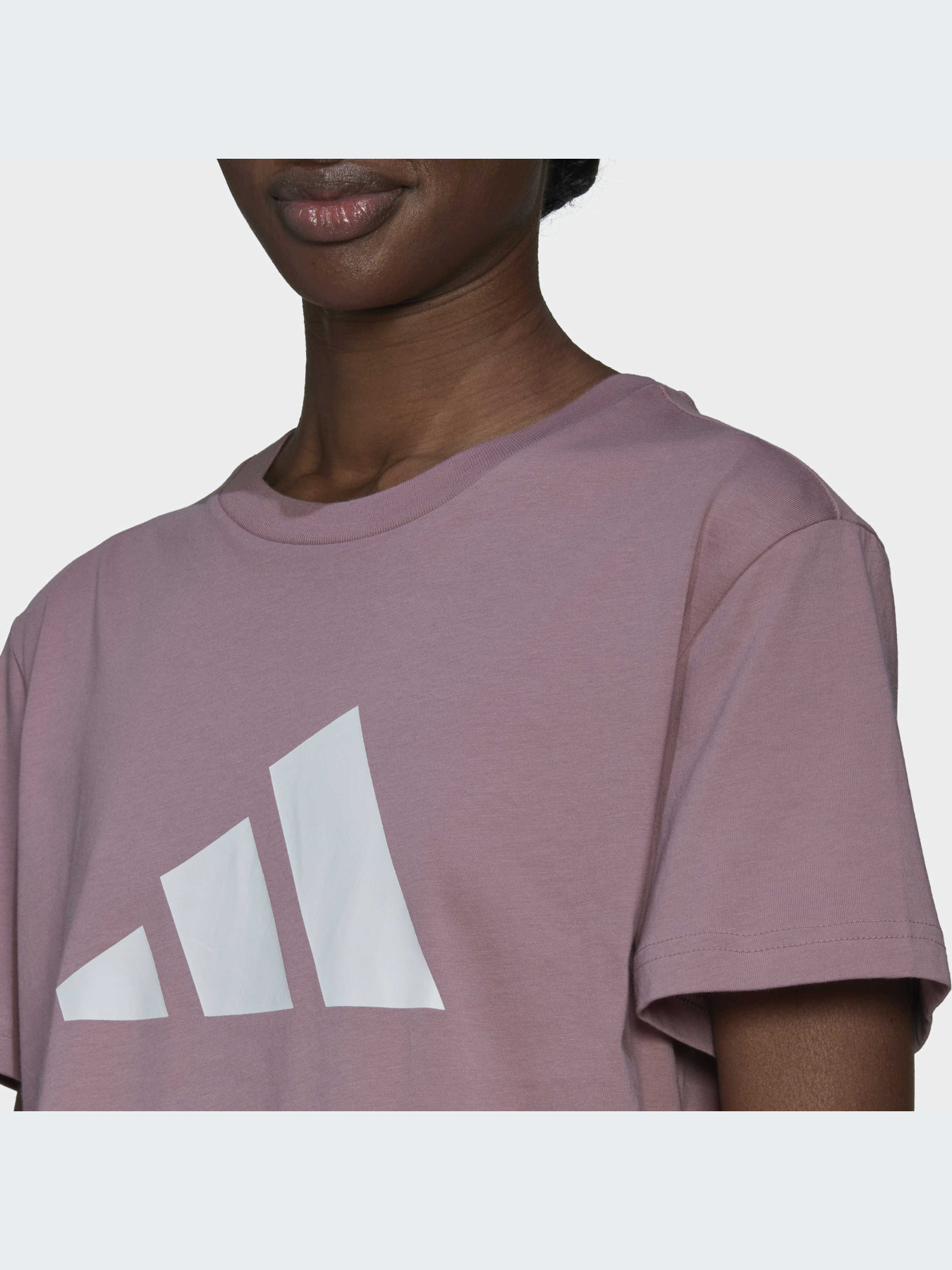 Футболка Adidas модель HE0306 Футболка Adidas модель HE0306 Фото