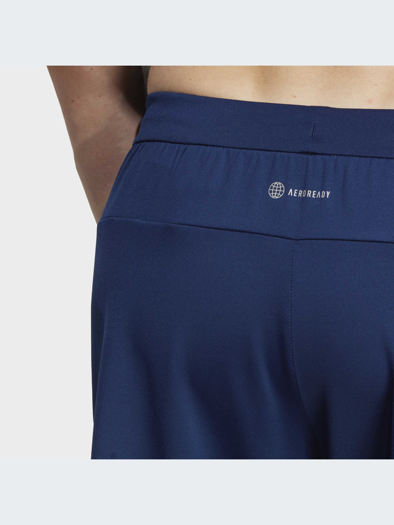 Шорты спортивные Adidas модель IC2043 Фото