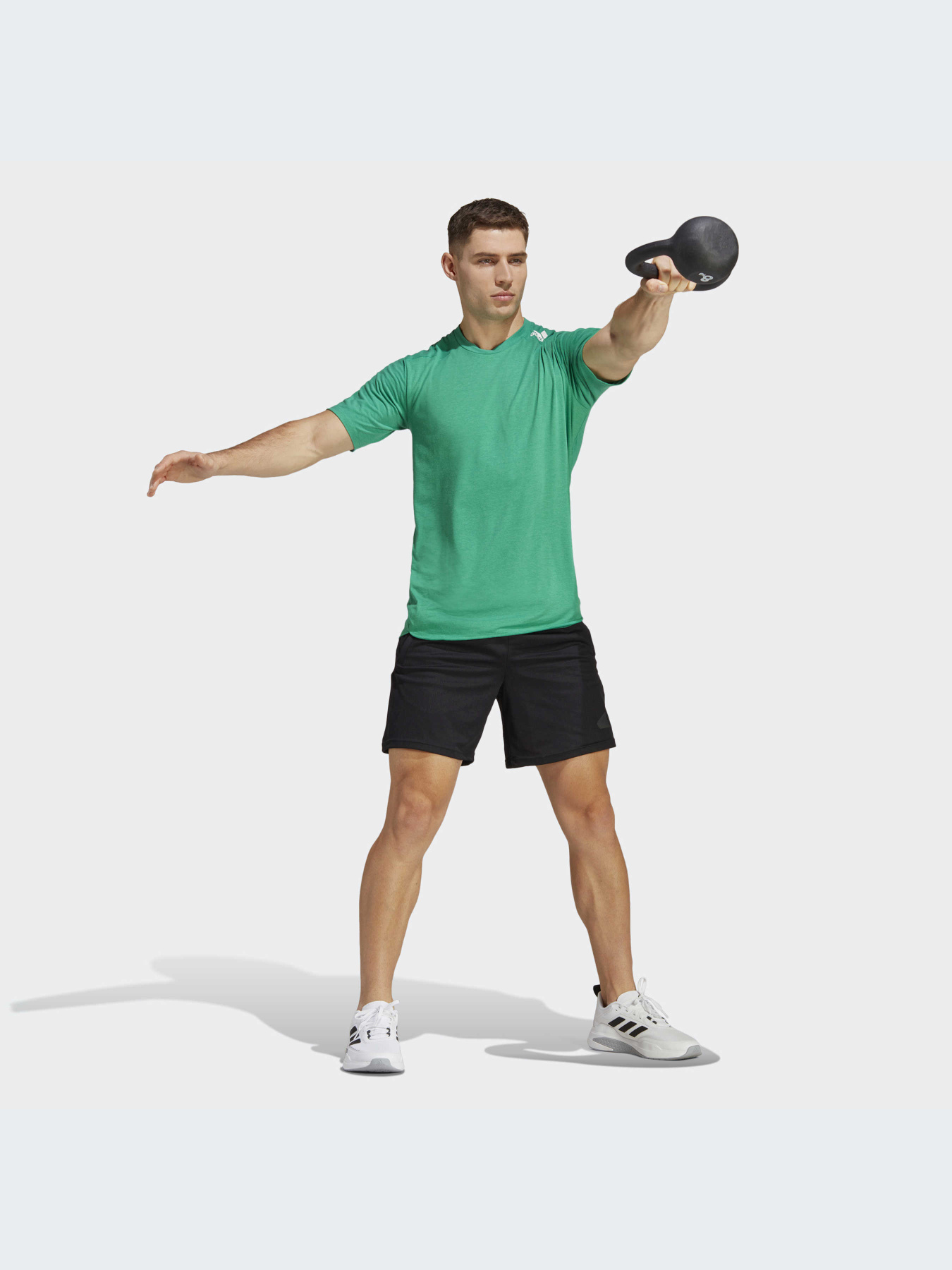 Футболка спортивная Adidas модель IC2016 Фото