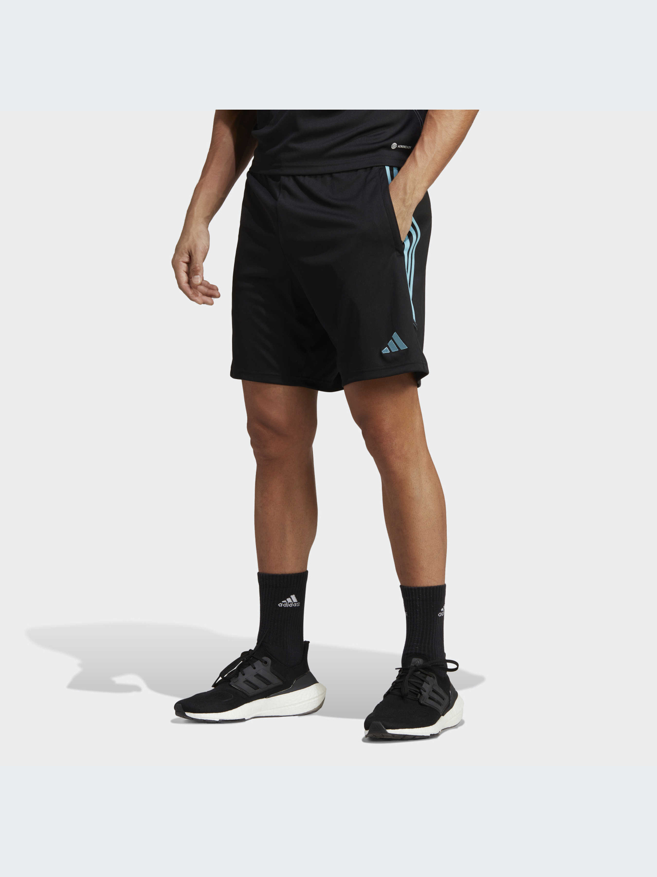 Шорты спортивные Adidas Tiro модель IC1598 Фото