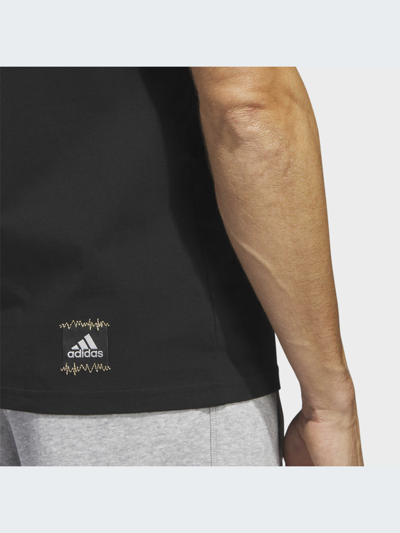 Футболка Adidas модель IC1678 Фото