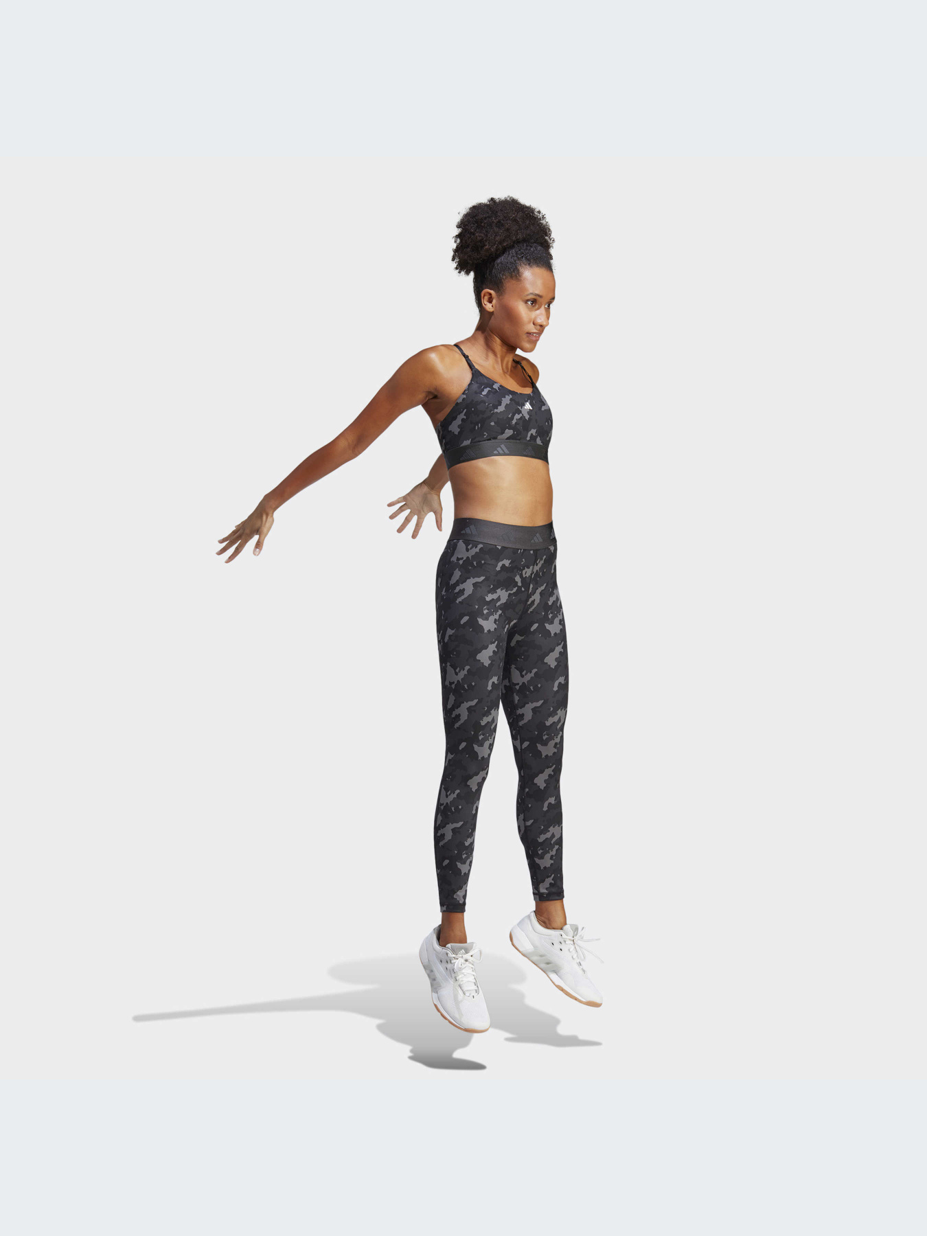 Спортивні леггінси Adidas Clima модель HS7416 Фото