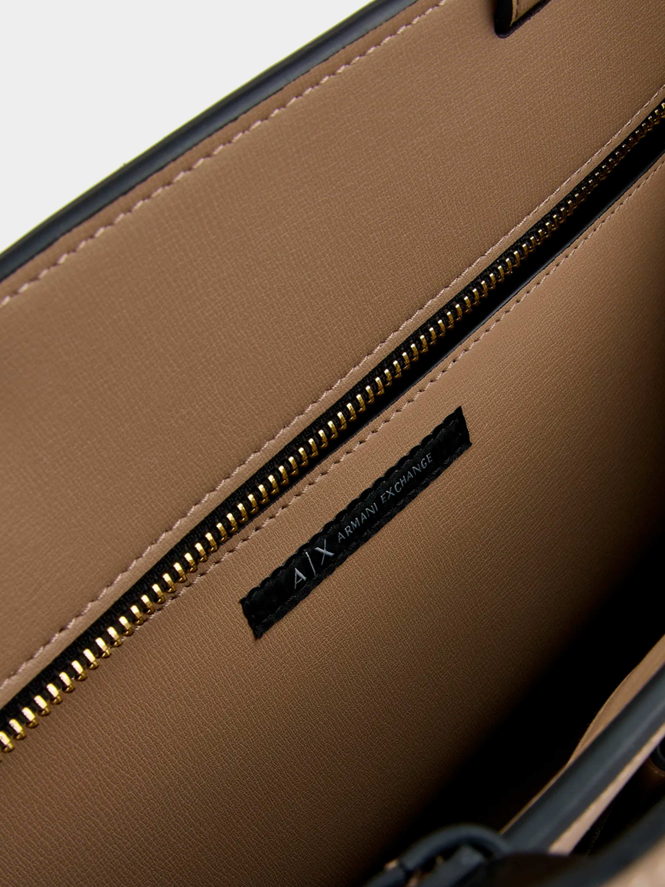 Сумки Armani Exchange модель 942689-0A874-09752 Фото