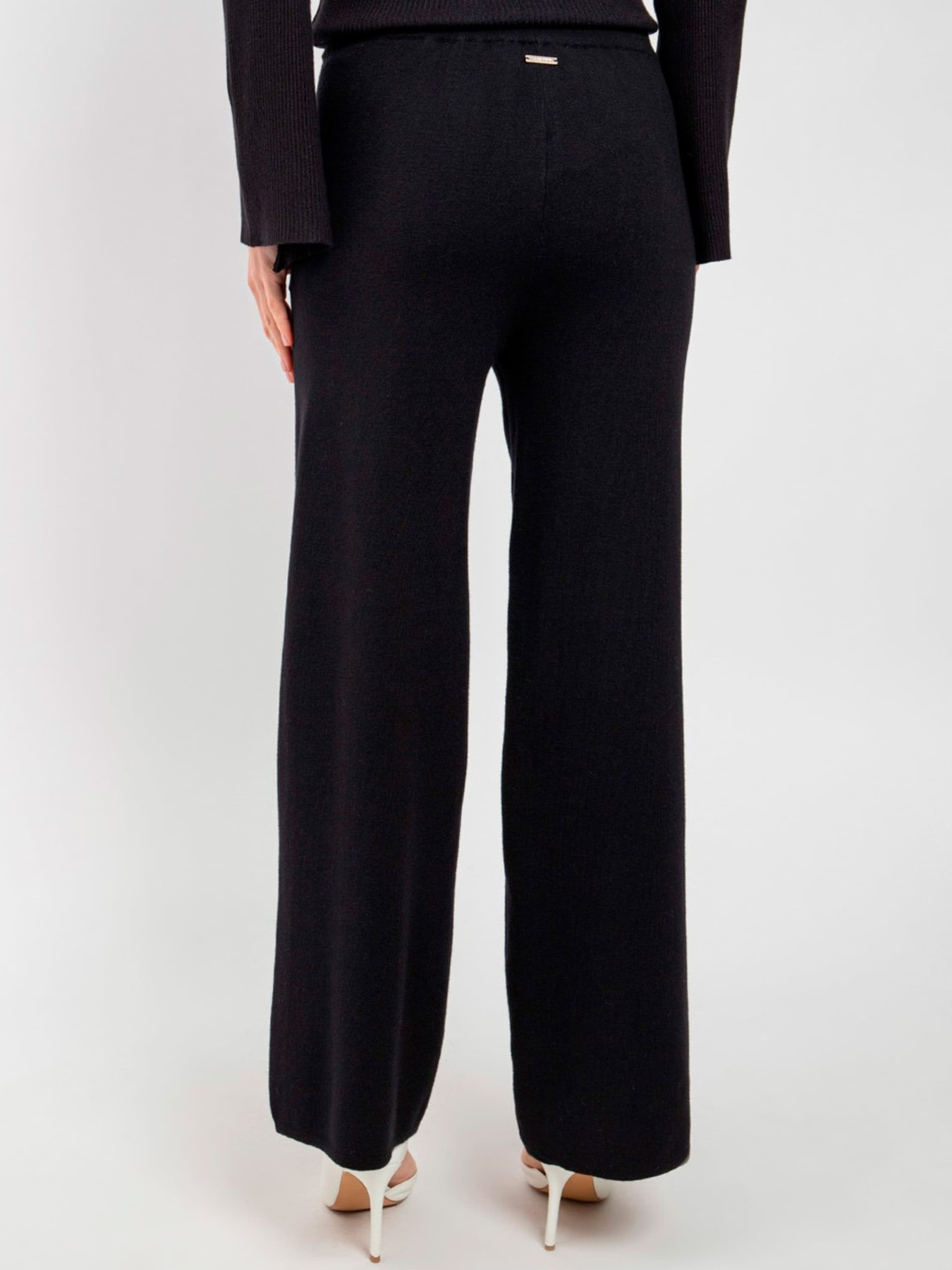 Брюки повседневные NOSECRETS модель 233NS074 Фото