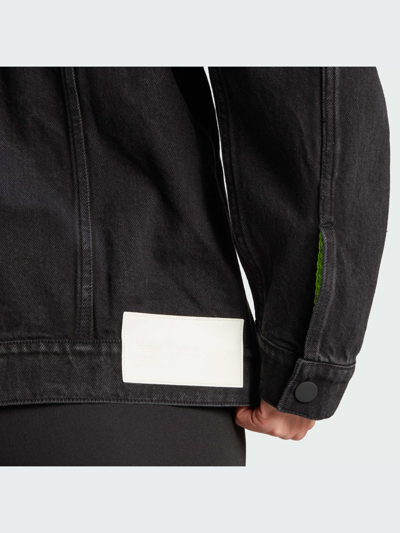 Джинсовая куртка Adidas x KSENIASCHNAIDER модель IJ8337 Фото