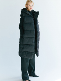 Утеплений жилет H&M модель 70061 Фото