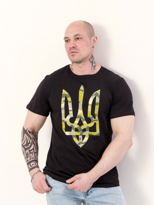 Футболка Носи своє модель 8073-001-33-chornij-gerb Фото