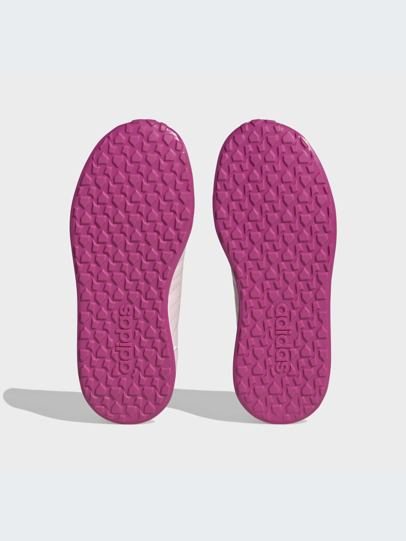 Кроссовки повседневные Adidas модель H03766 Кроссовки повседневные Adidas модель H03766 Фото