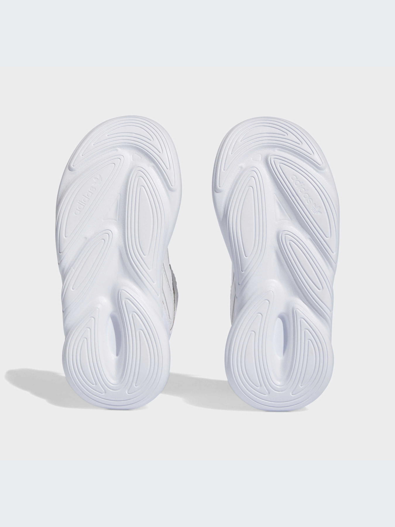 Кроссовки повседневные Adidas Ozweego модель HQ1594 Фото