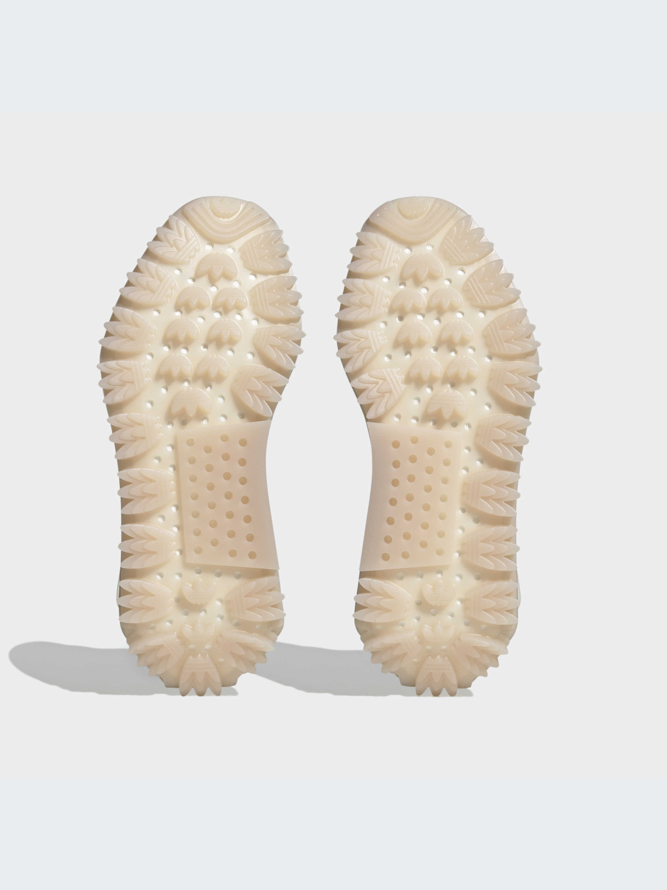 Кроссовки Adidas NMD модель HQ4439 Фото