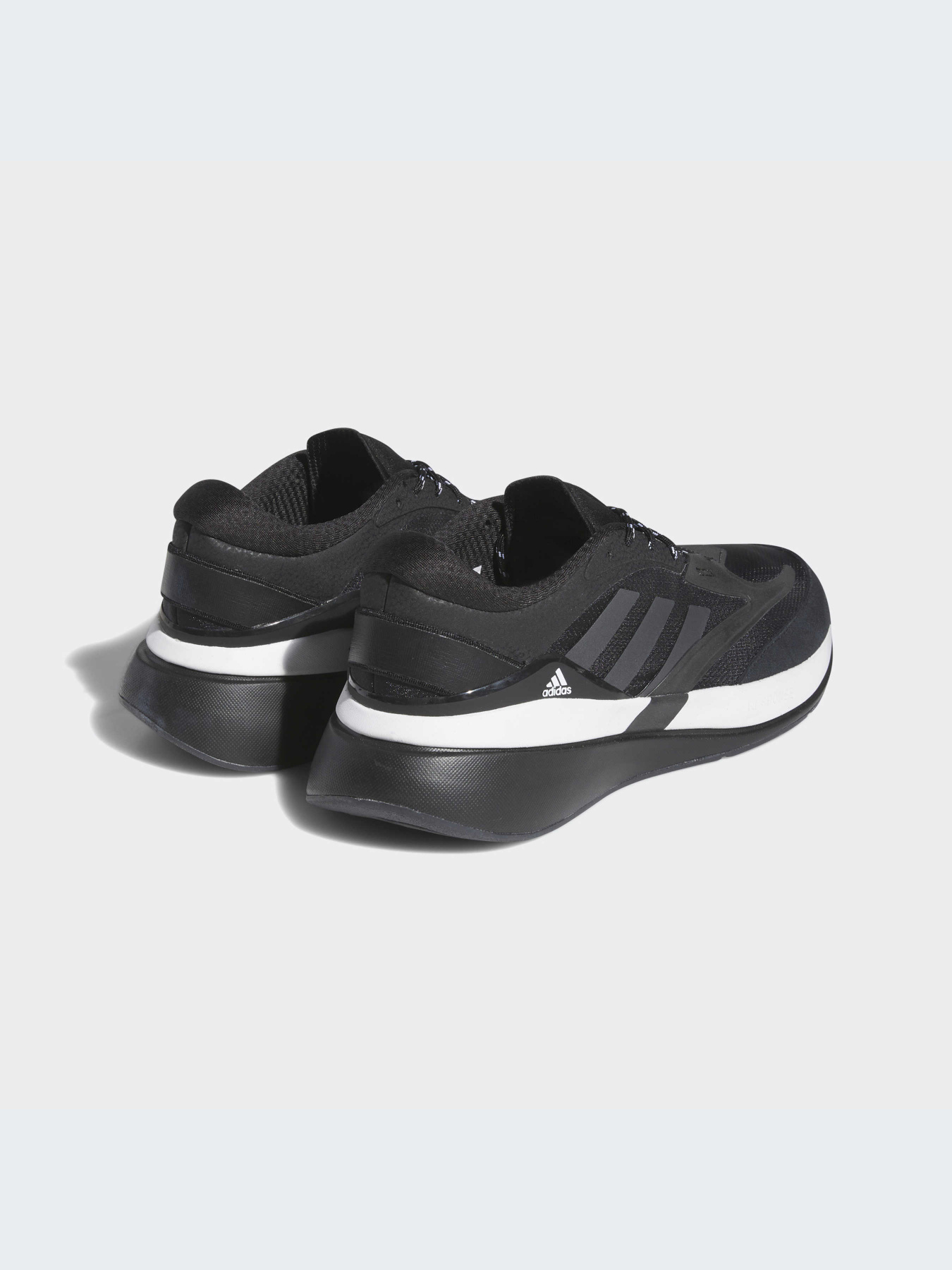 Кроссовки Adidas модель HR0276 Фото