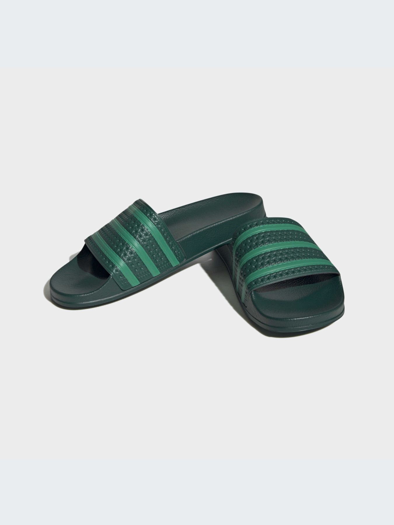 Шлепанцы Adidas Adilette модель FZ6455 Шлепанцы Adidas Adilette модель FZ6455 Фото