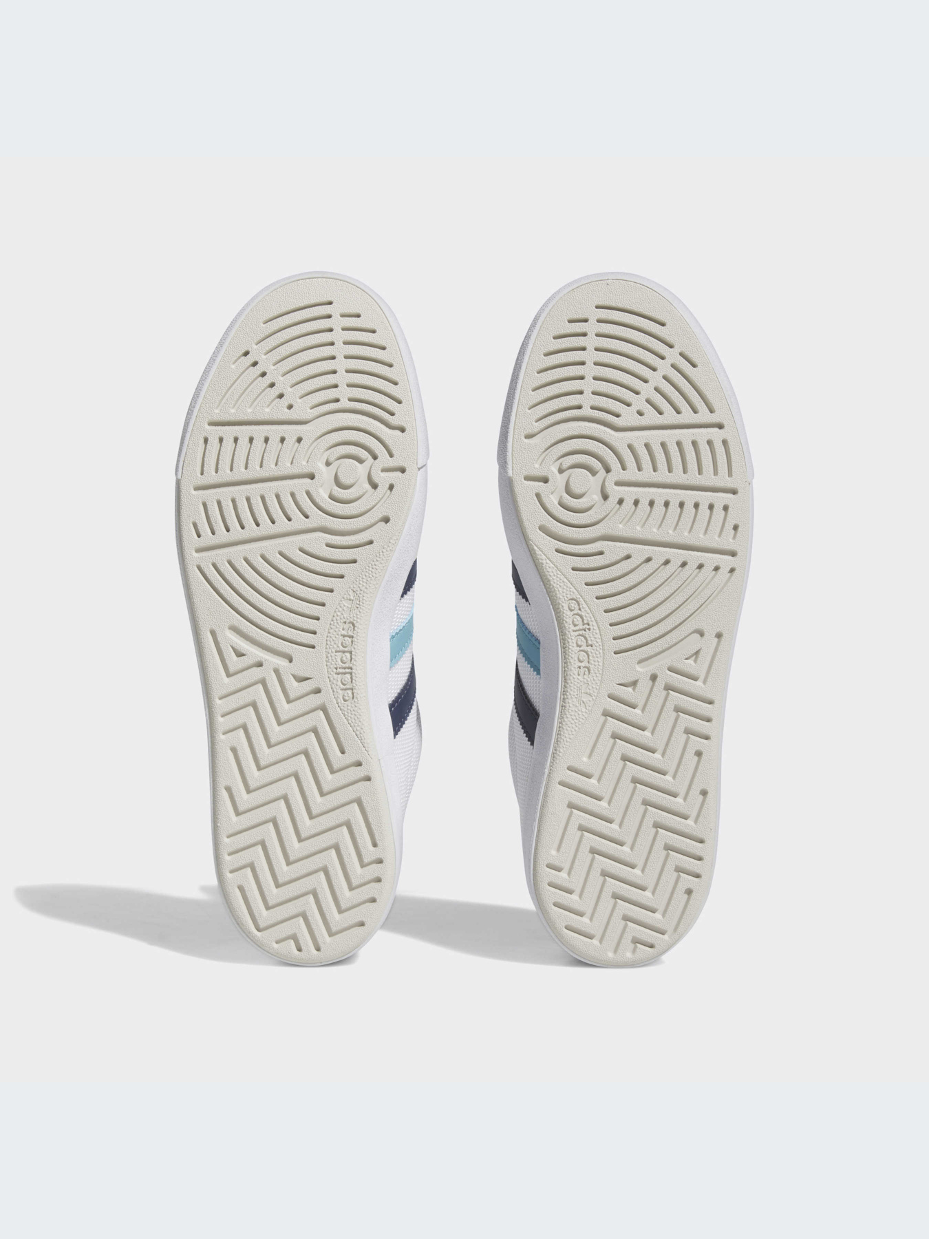 Кеды низкие Adidas модель GZ9449 Фото