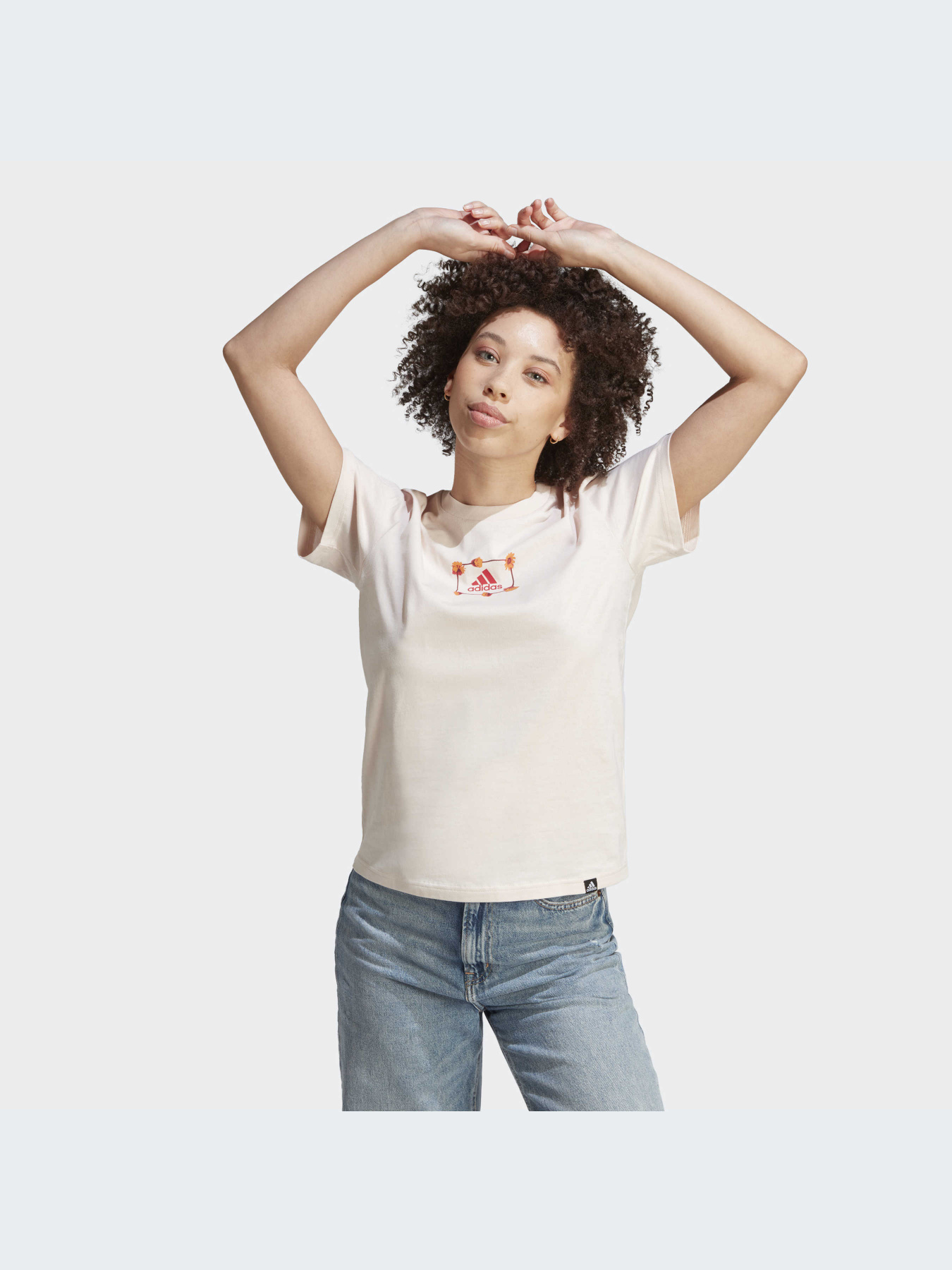 Футболки и поло Adidas Graphics модель IJ7323-KZ Футболки и поло Adidas Graphics модель IJ7323-KZ Фото