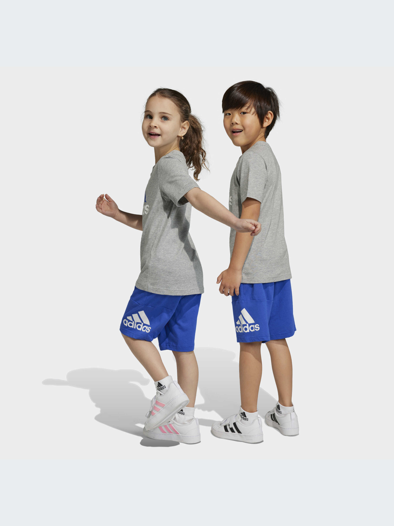 Костюмы Adidas модель IC3836-KZ Фото