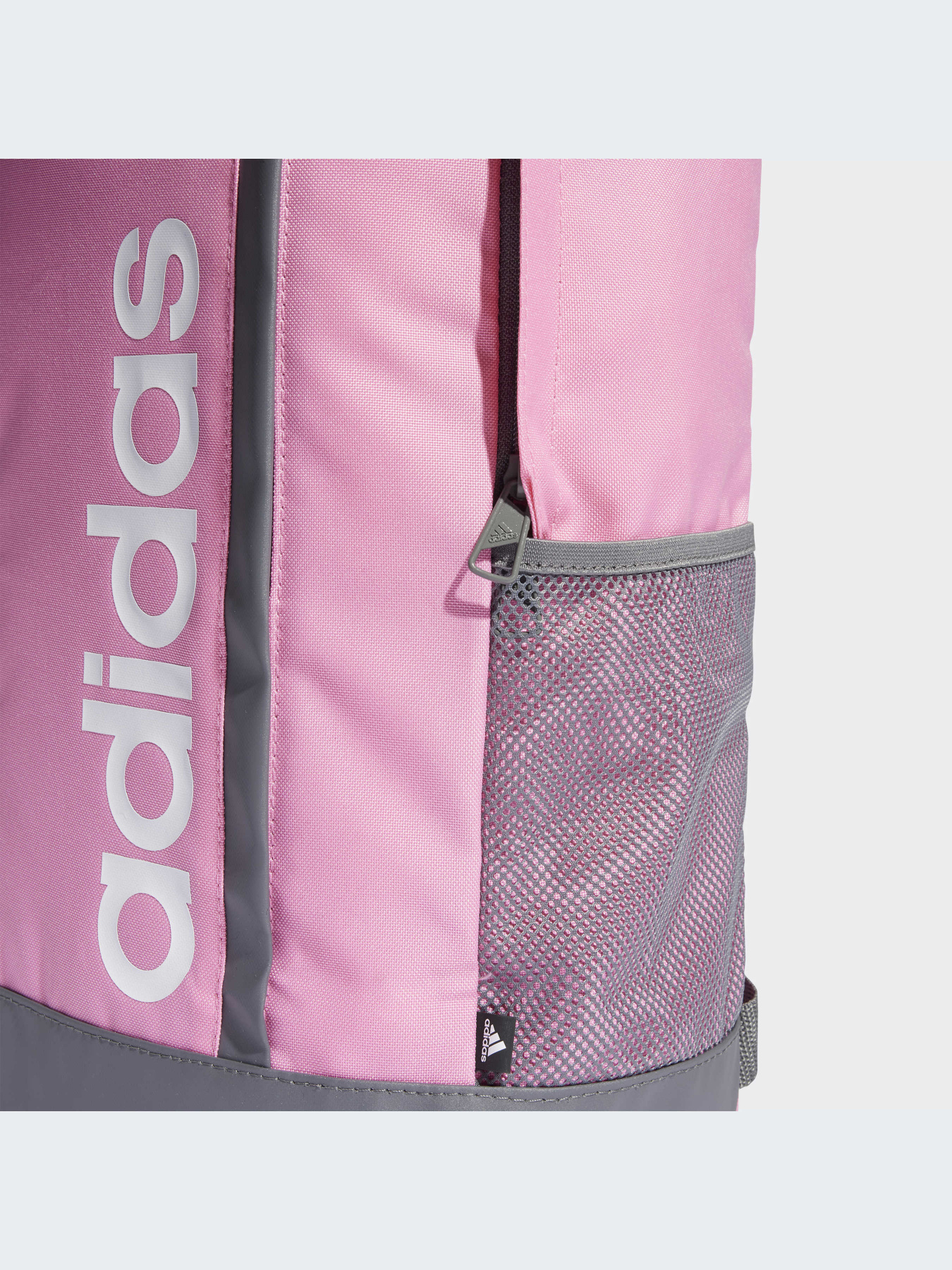 Повседневный рюкзак Adidas модель HM9110 Повседневный рюкзак Adidas модель HM9110 Фото