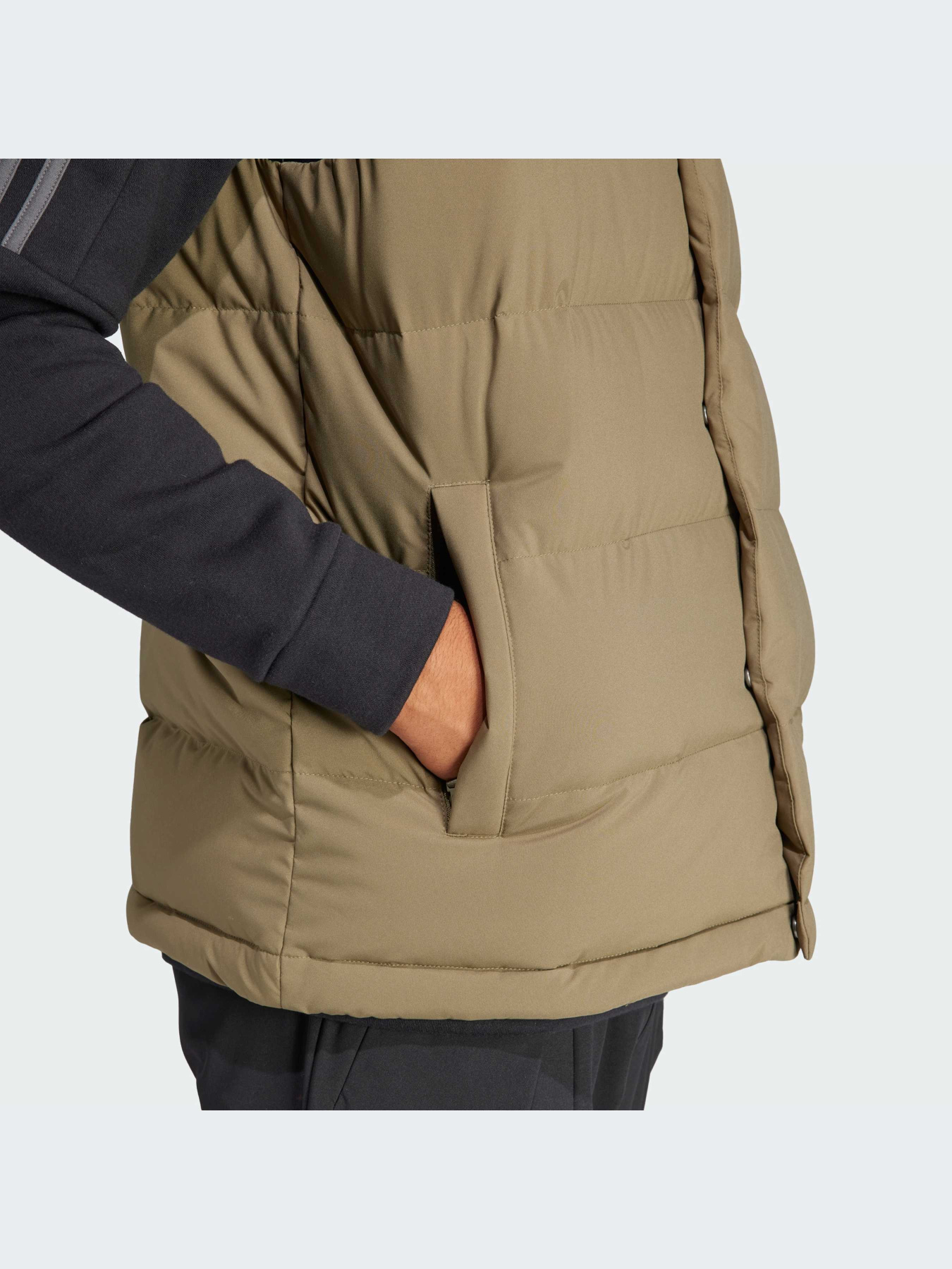 Жилет с утеплителем Adidas модель IK3189 Фото