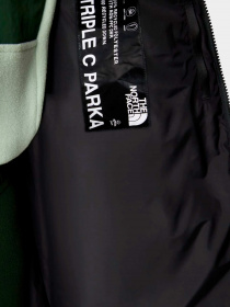 Куртки и дубленки The North Face модель NF0A84J4JK31 Фото