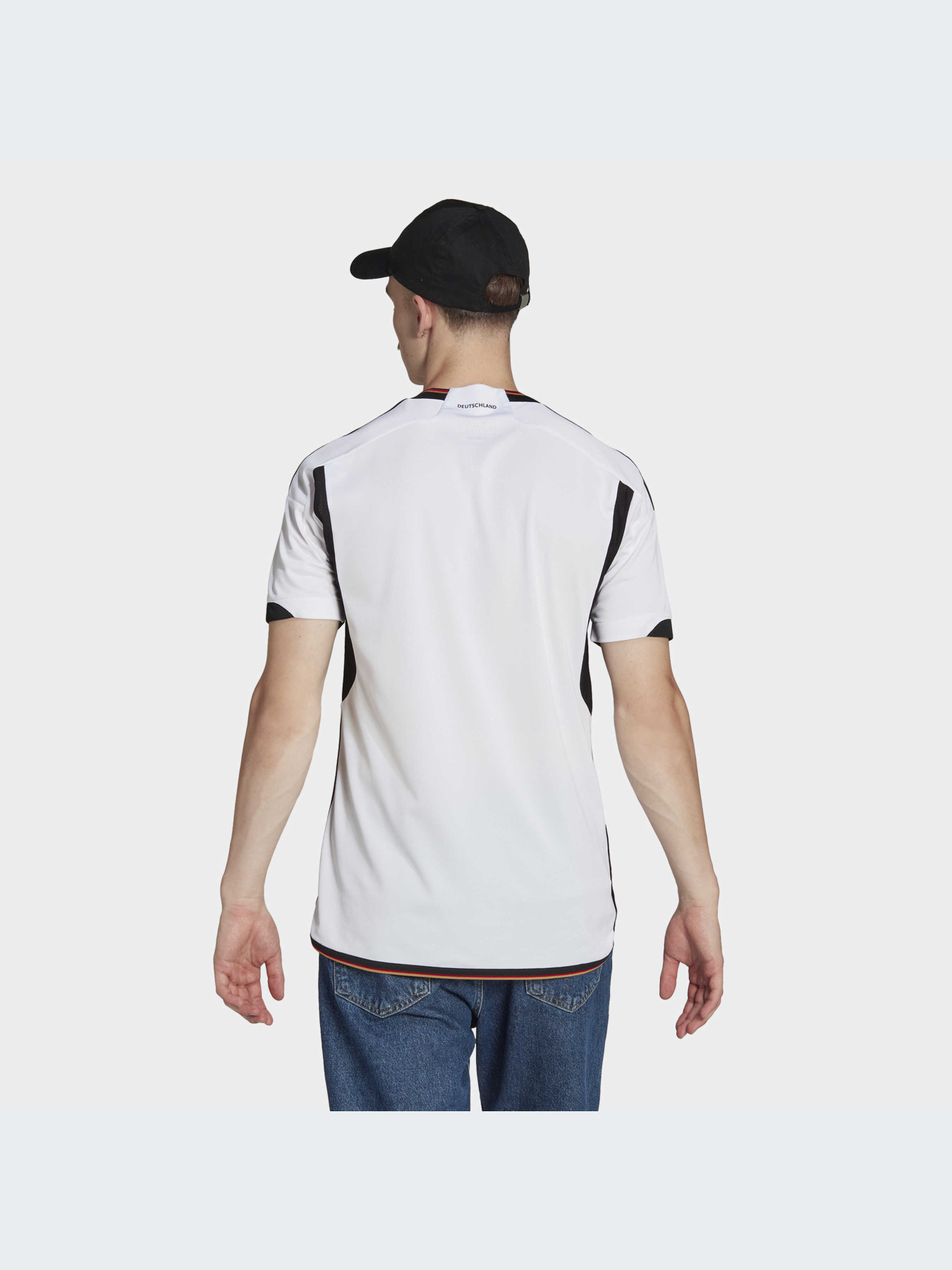 Футболка спортивная Adidas модель HJ9606 Фото