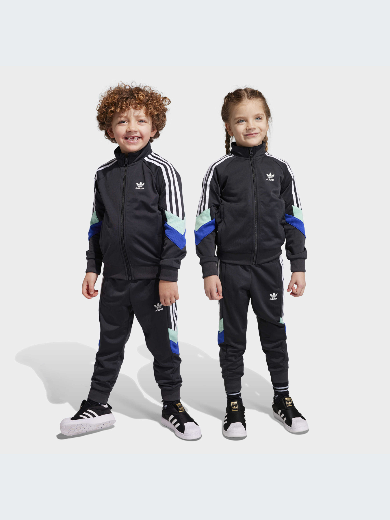 Спортивний костюм Adidas модель IC3044 Фото