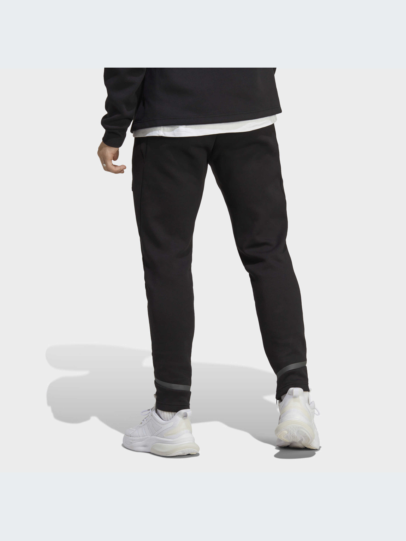 Повседневные штаны Adidas модель IC8032 Фото