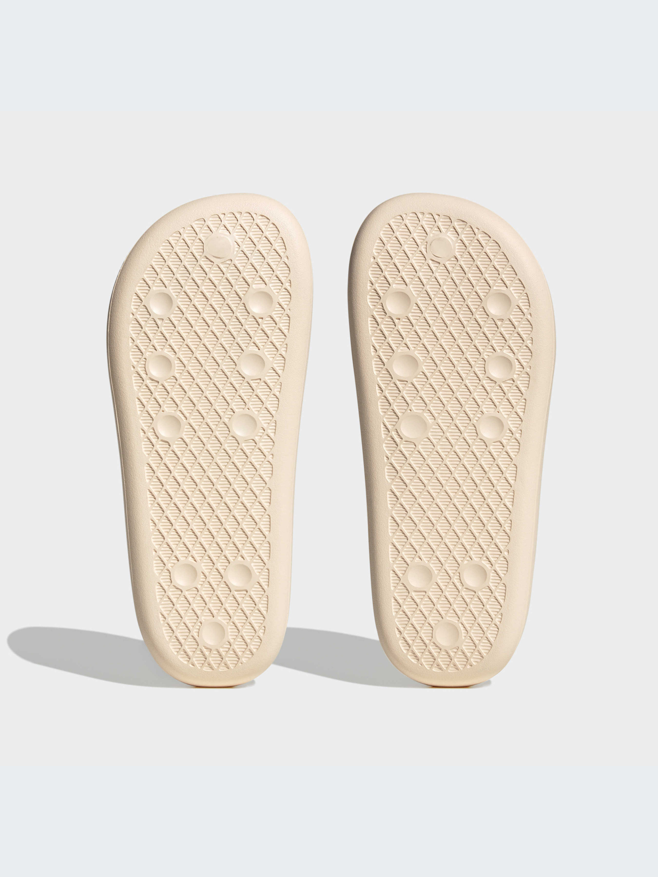 Шлепанцы Adidas Adilette модель HP9572 Фото