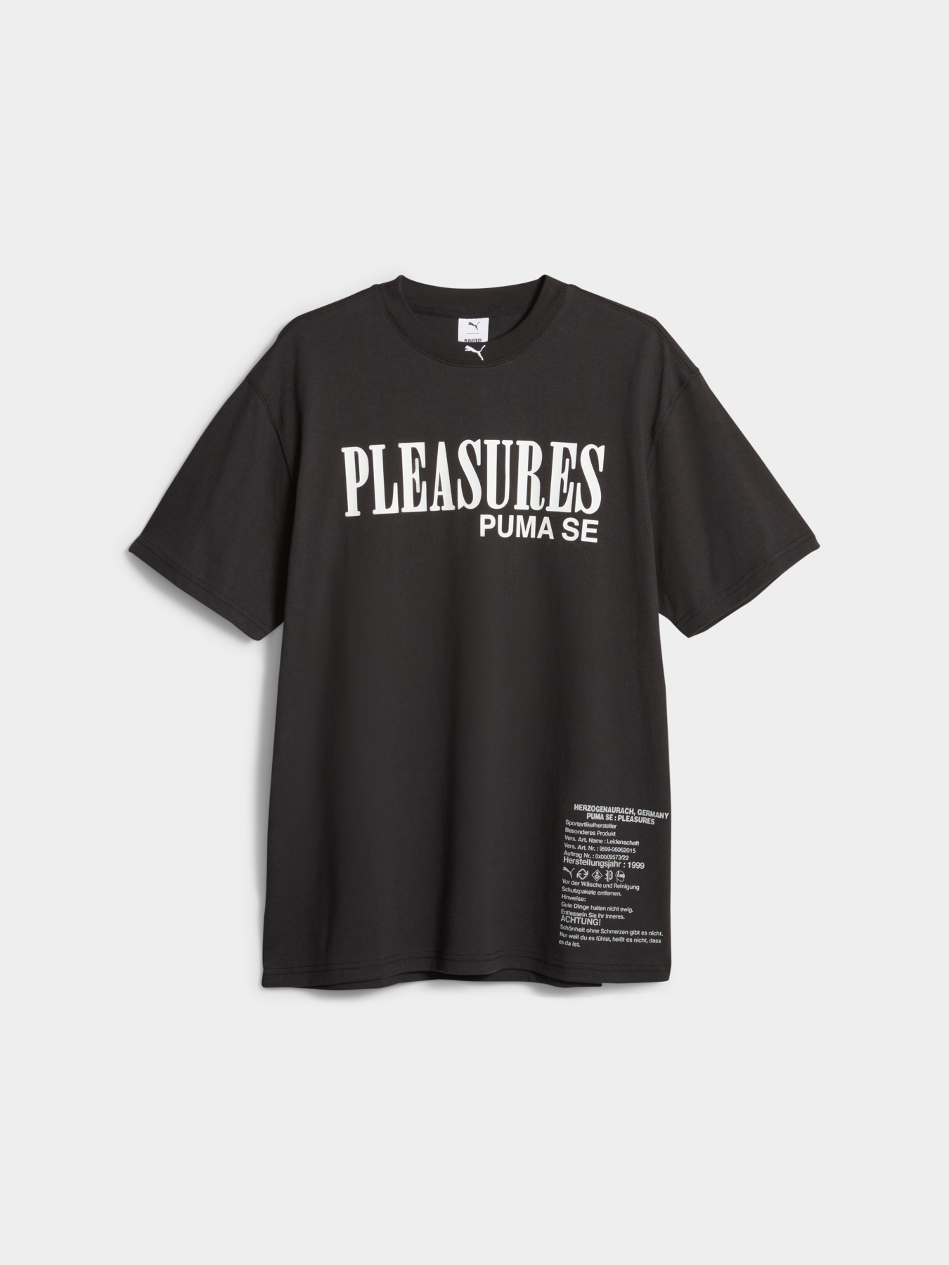 Футболка PUMA x Pleasures Typo Tee модель 620878 Футболка PUMA x Pleasures Typo Tee модель 620878 Фото