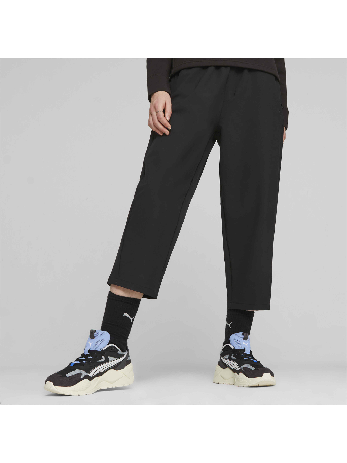 Штаны спортивные PUMA Yona Pants модель 620833 Штаны спортивные PUMA Yona Pants модель 620833 Фото