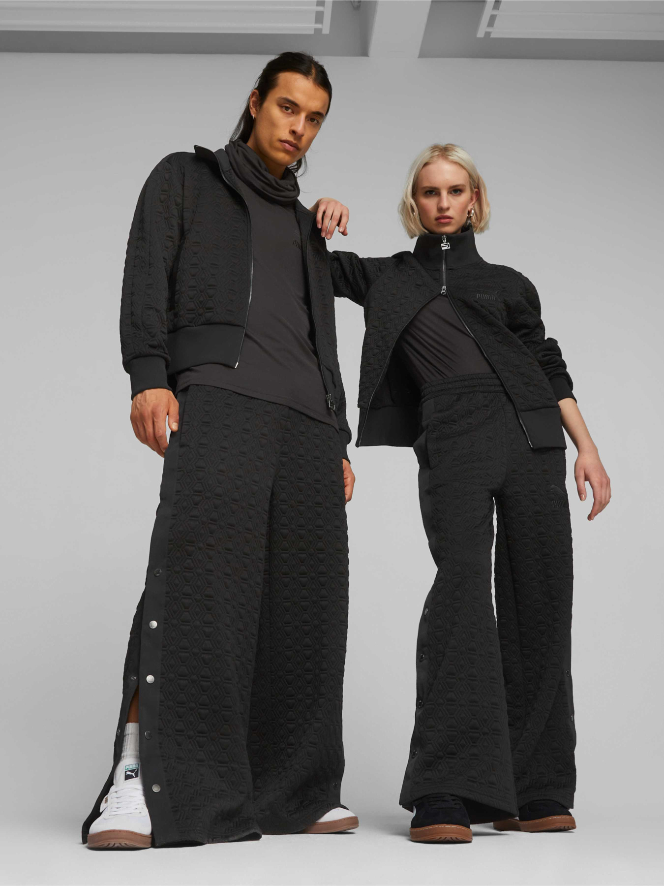 Кофта спортивная PUMA Luxe Sport T7 Track Jacket модель 620852 Фото