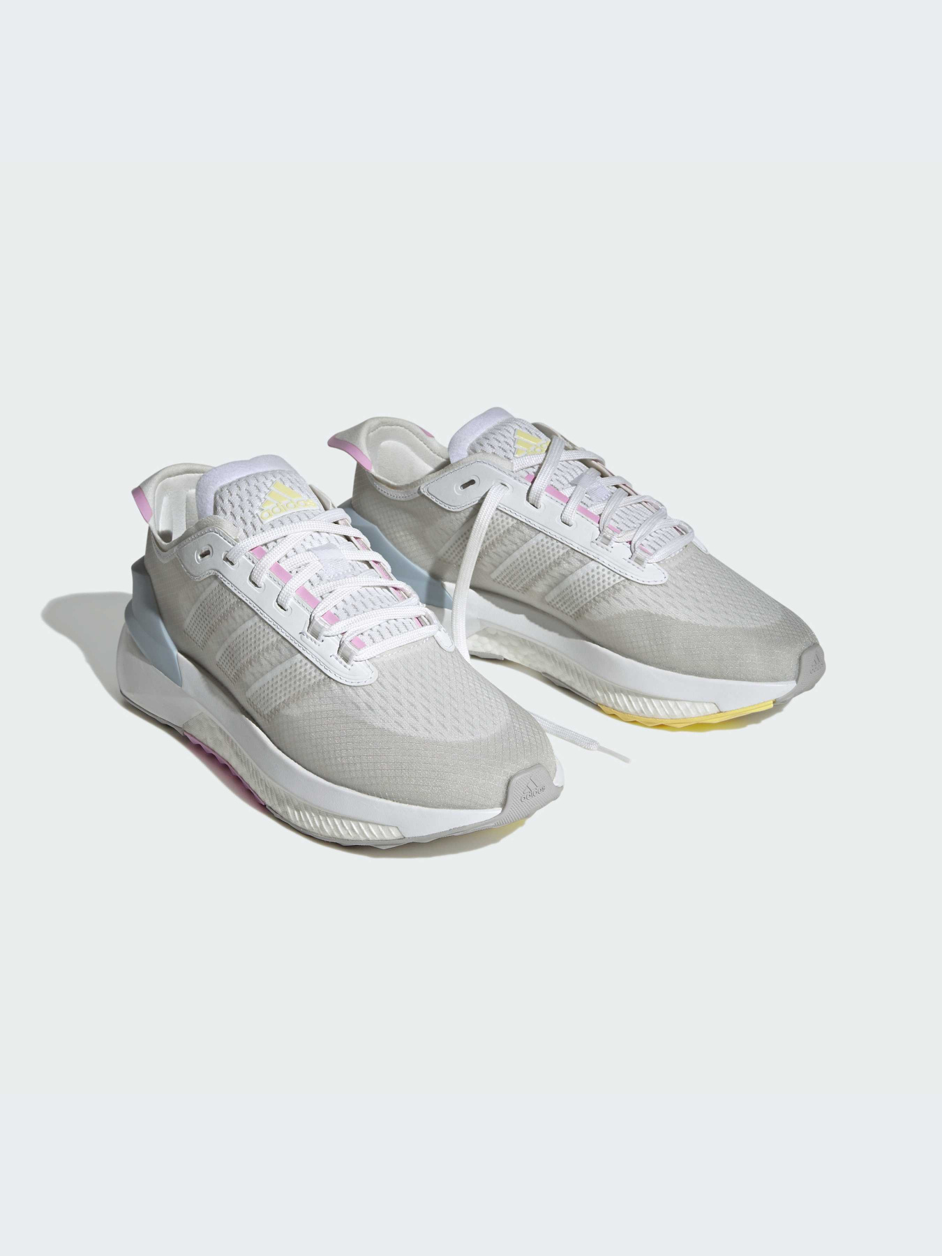 Кроссовки Adidas AVRYN модель IG0645-KZ Фото