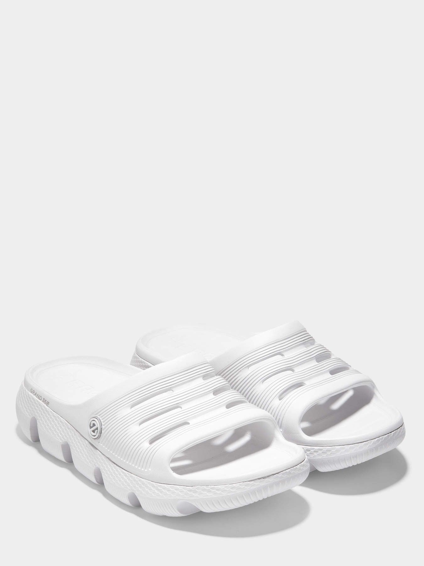 Шлёпанцы Cole Haan модель W22984 Фото