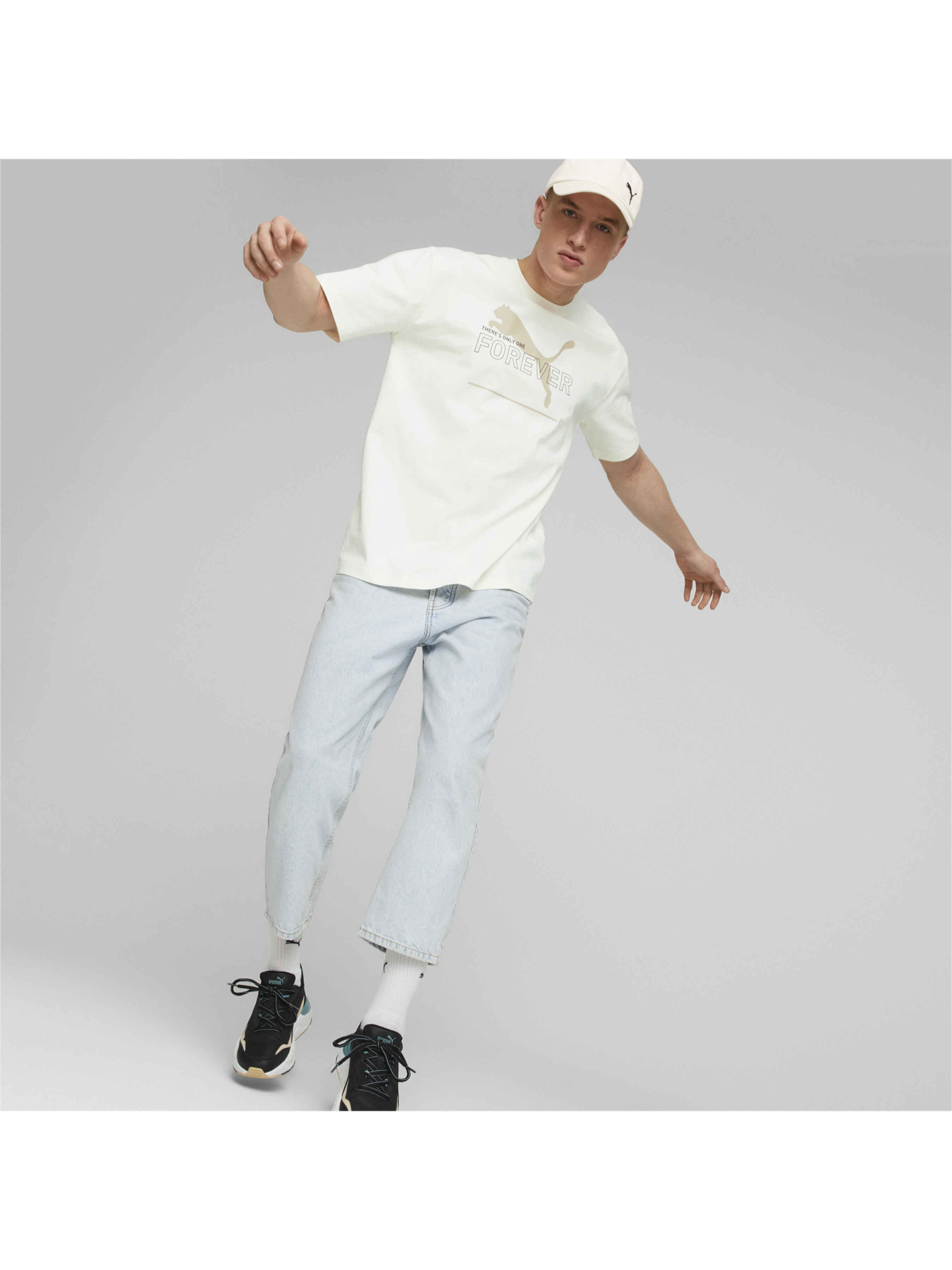 Спортивна футболка PUMA Ess Better Graphic Tee модель 673297 Фото