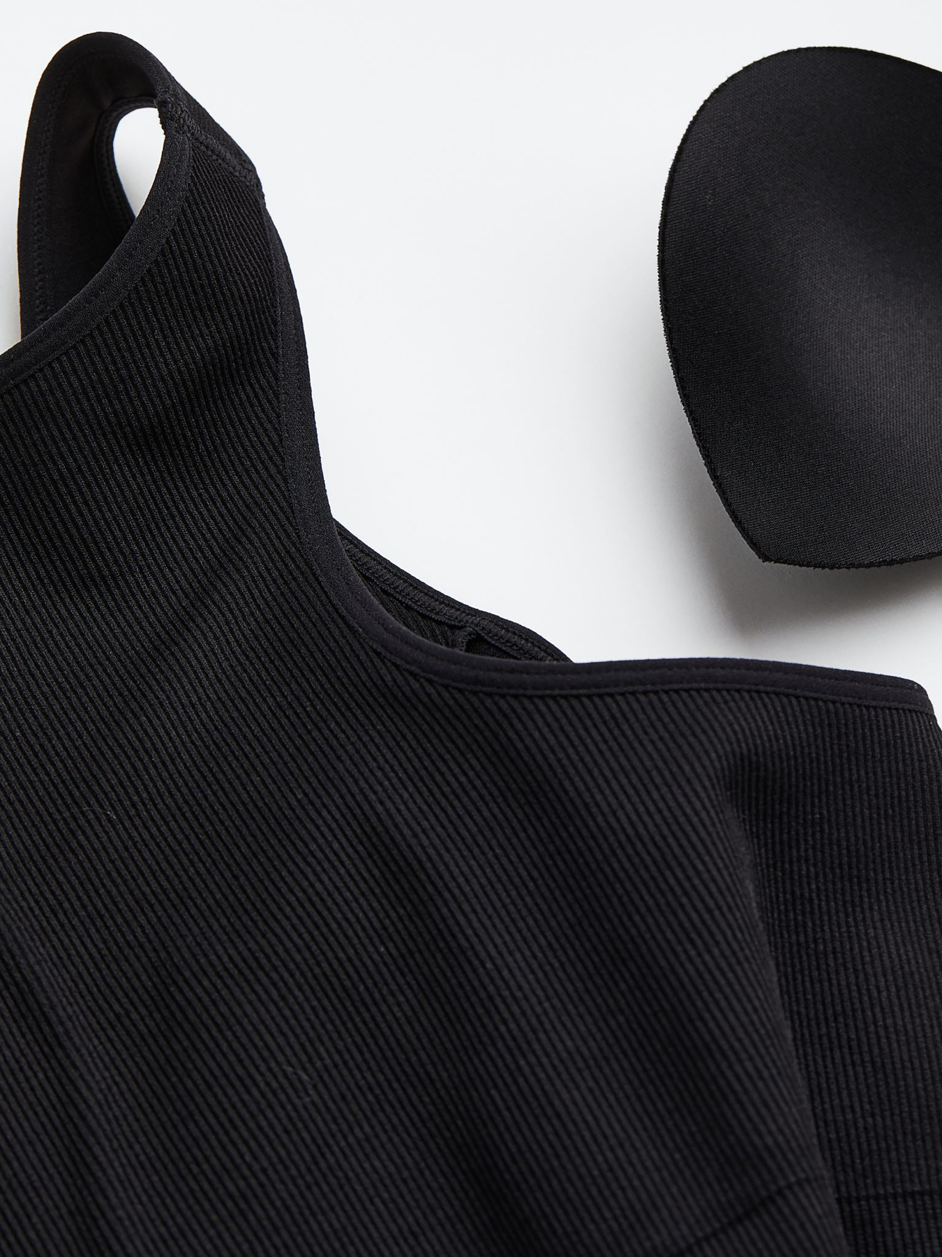 Топ спортивный H&M модель 70328 Фото