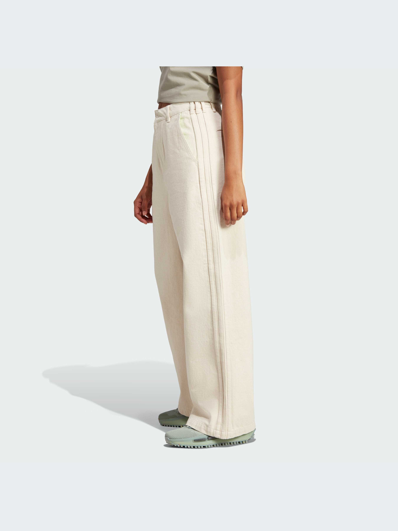 Широкі джинси Adidas x KSENIASCHNAIDER модель IJ6622 Фото