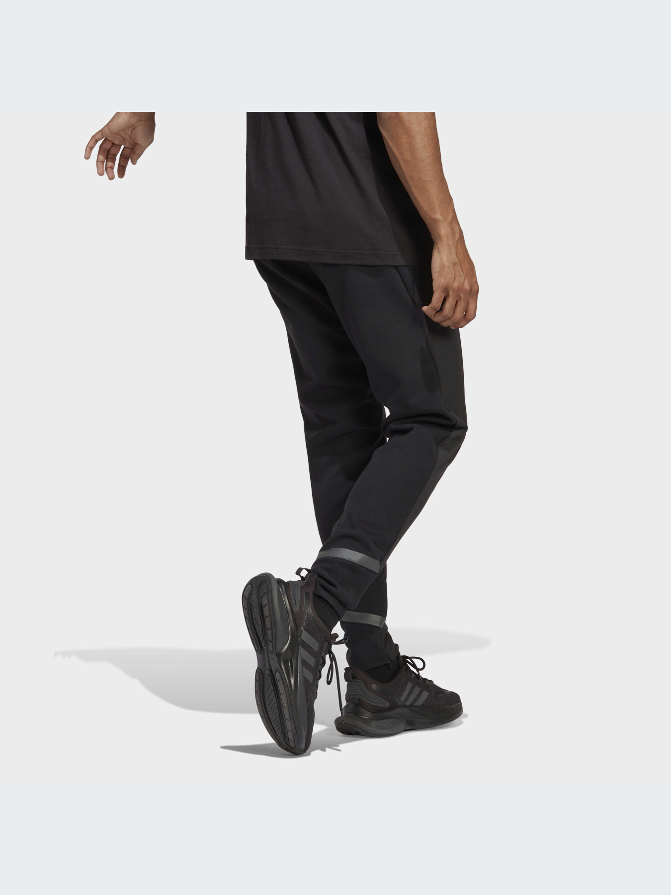 Повсякденні штани Adidas модель IC8017 Фото