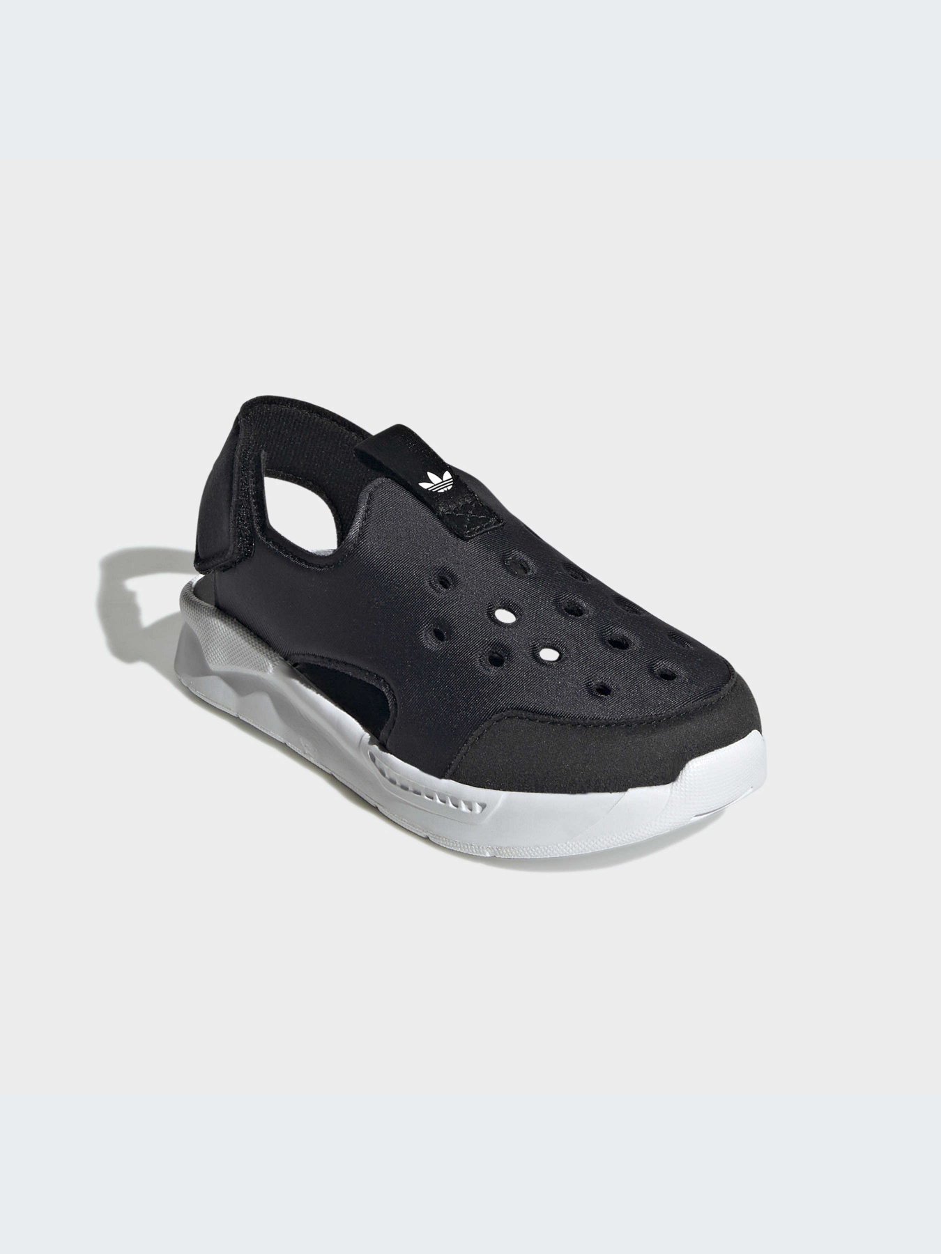 Сандалии Adidas модель GW2590 Сандалии Adidas модель GW2590 Фото