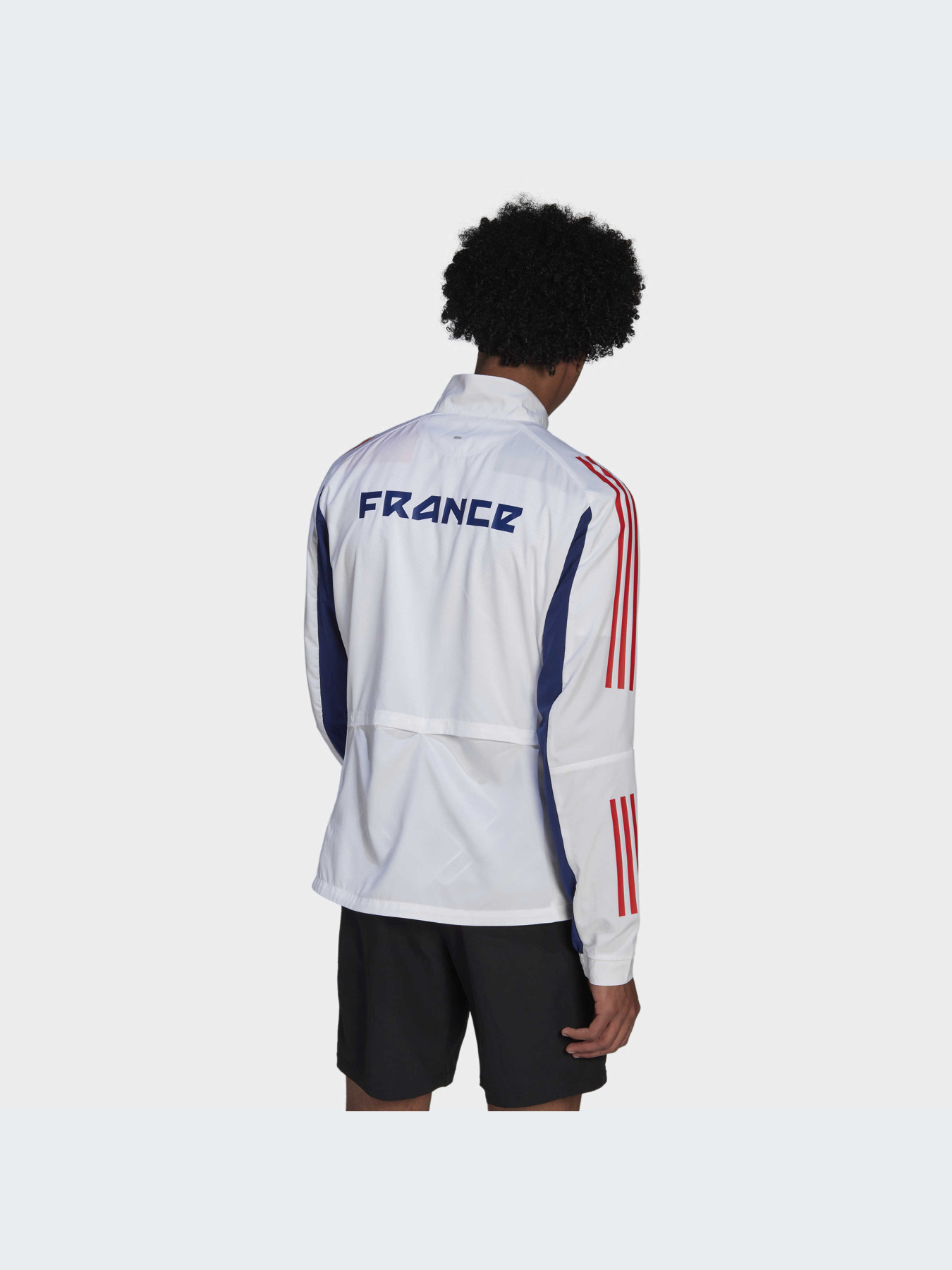 Ветровка Adidas модель HP1961 Ветровка Adidas модель HP1961 Фото