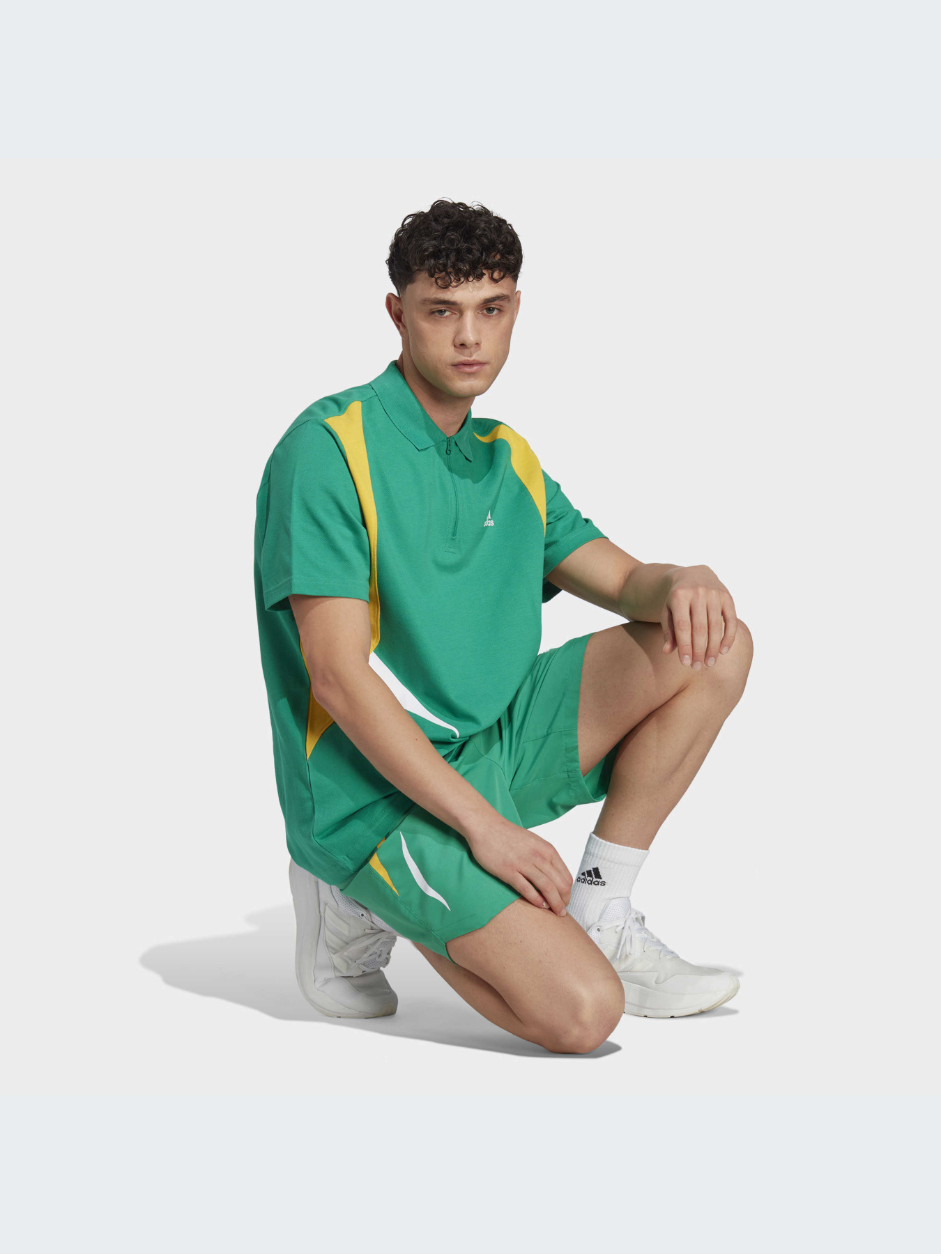 Повседневные шорты Adidas модель IC3692 Фото