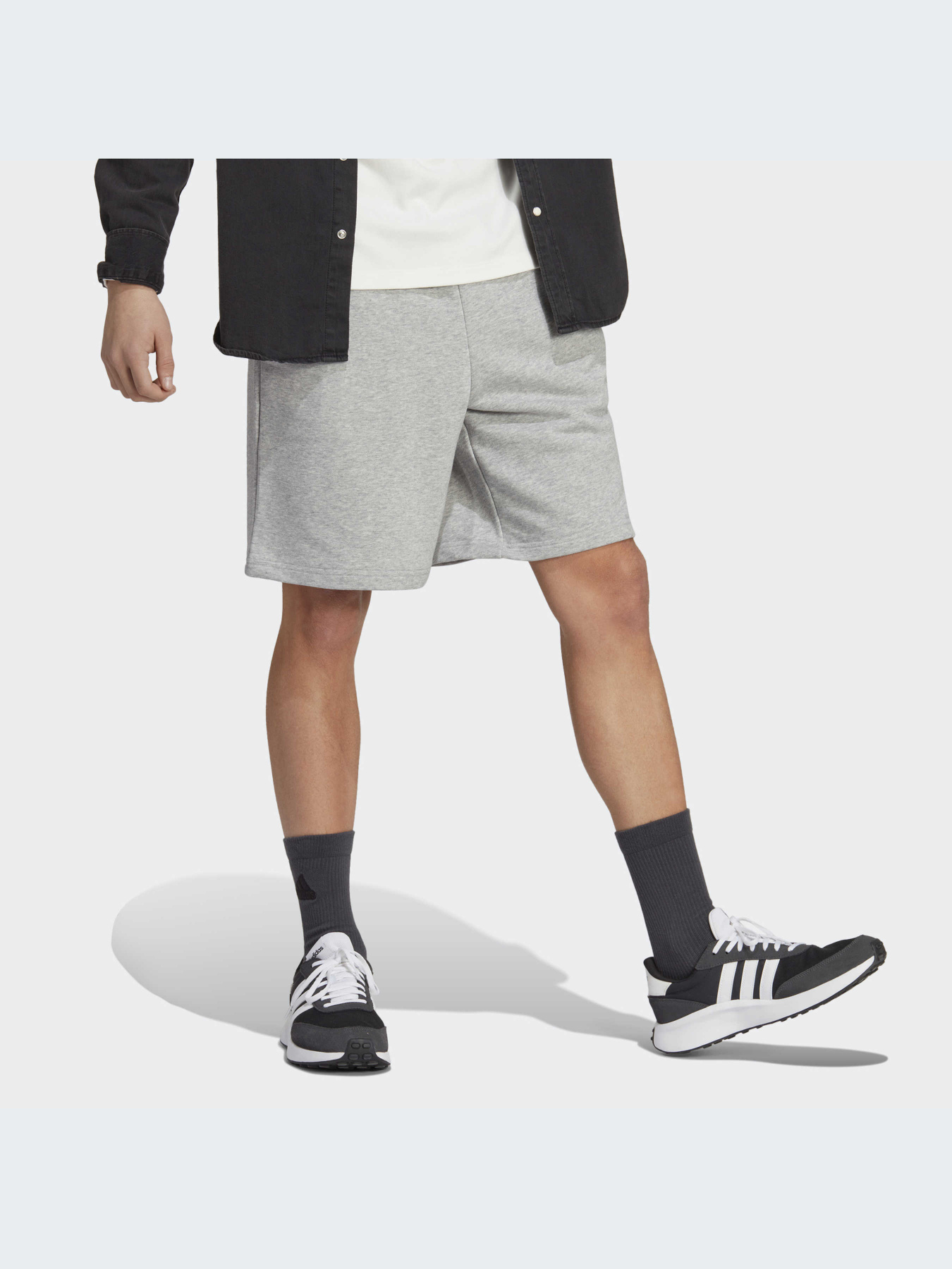 Повседневные шорты Adidas модель IC9816 Фото