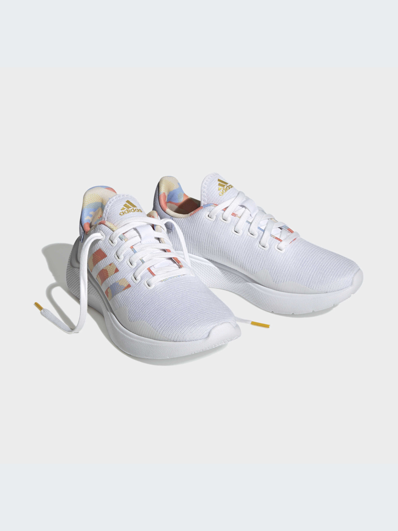 Кроссовки повседневные Adidas модель HQ1725 Фото