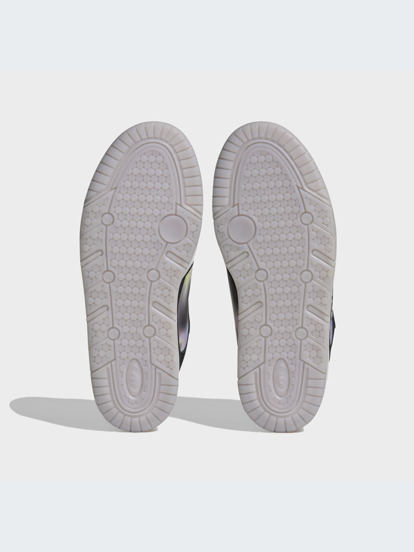 Кроссовки Adidas модель HQ8952 Фото