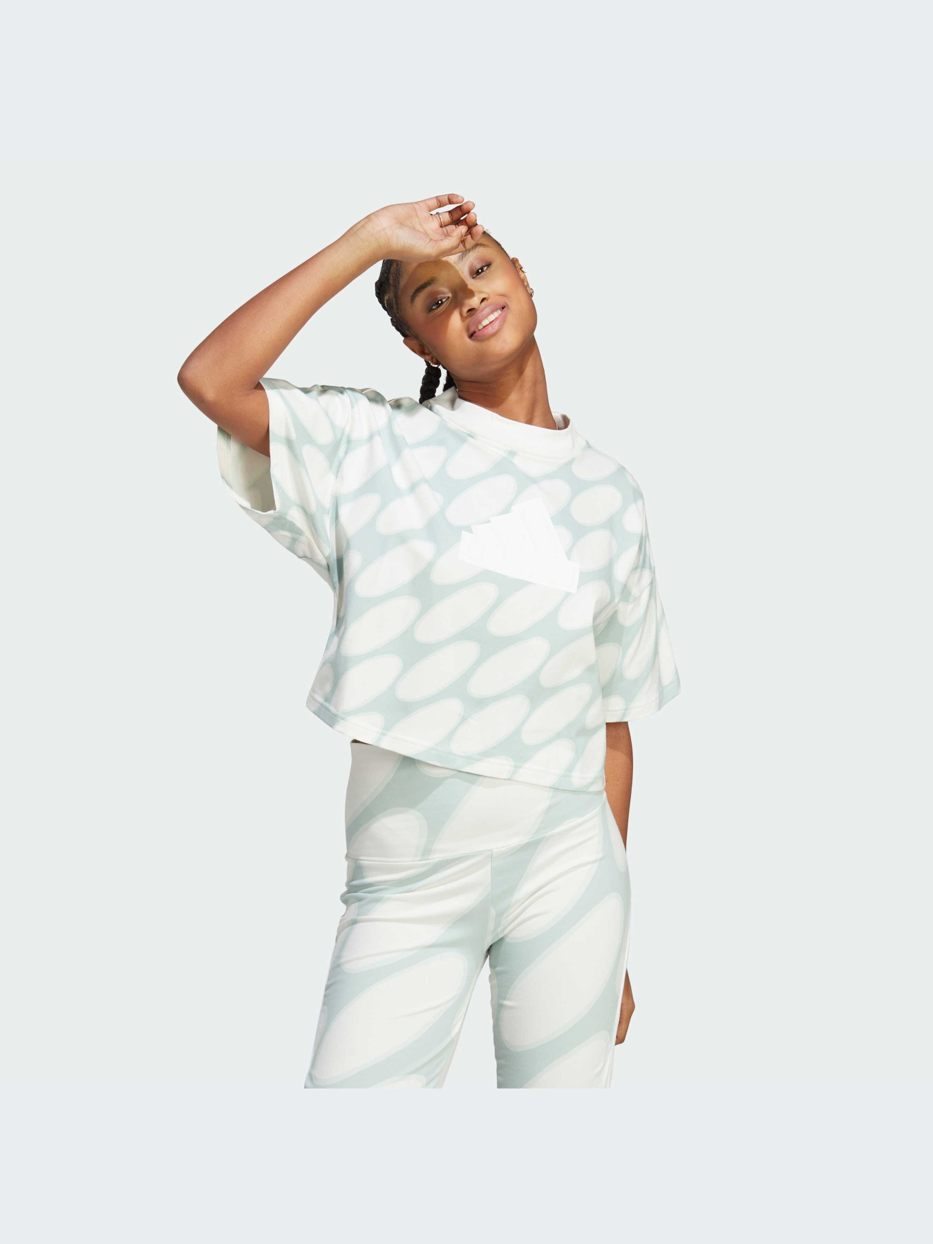 Футболка Adidas модель HR8174 Футболка Adidas модель HR8174 Фото