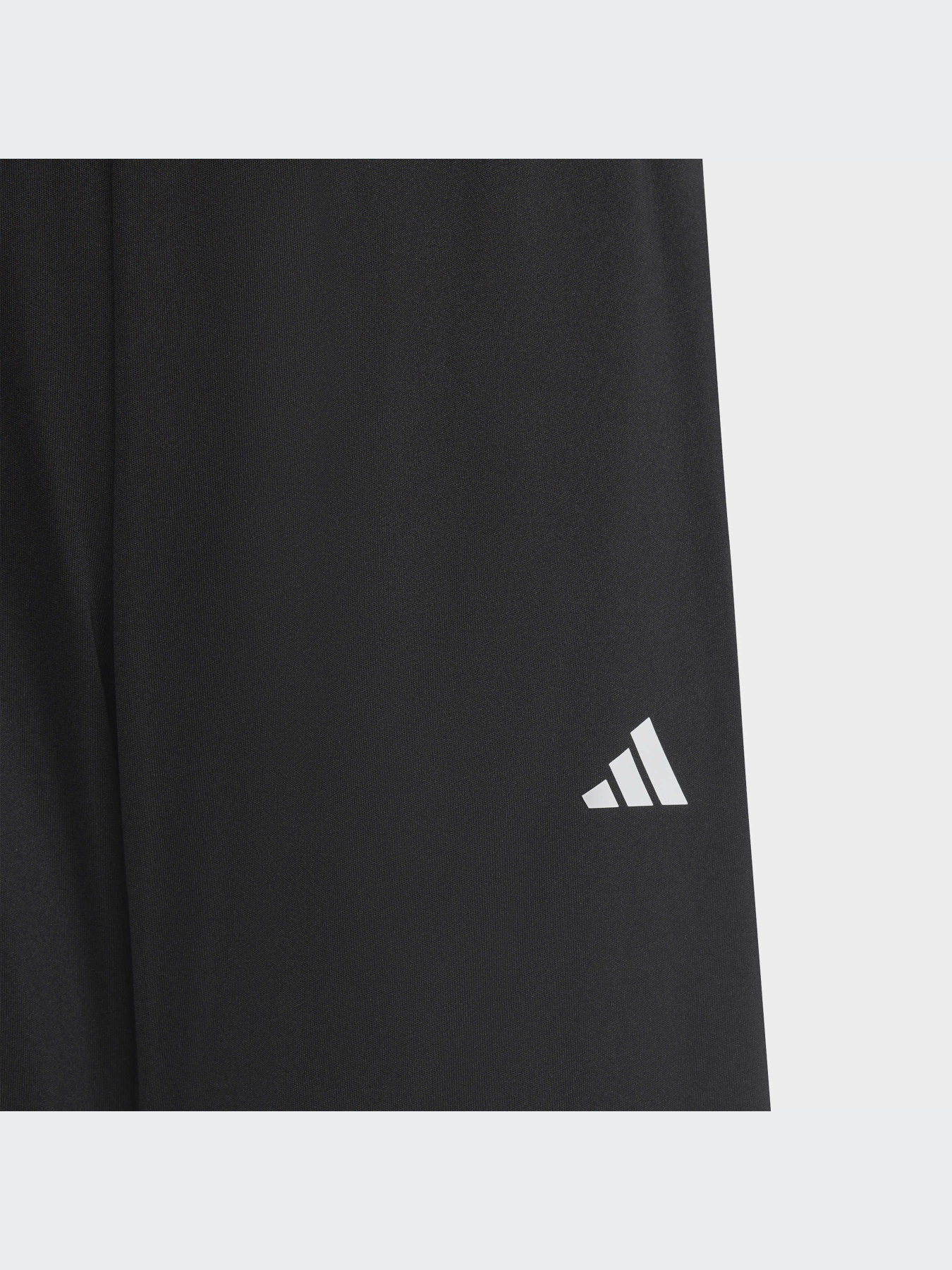 Спортивний комплект Adidas 3 Stripes модель IC5671 Спортивний комплект Adidas 3 Stripes модель IC5671 Фото