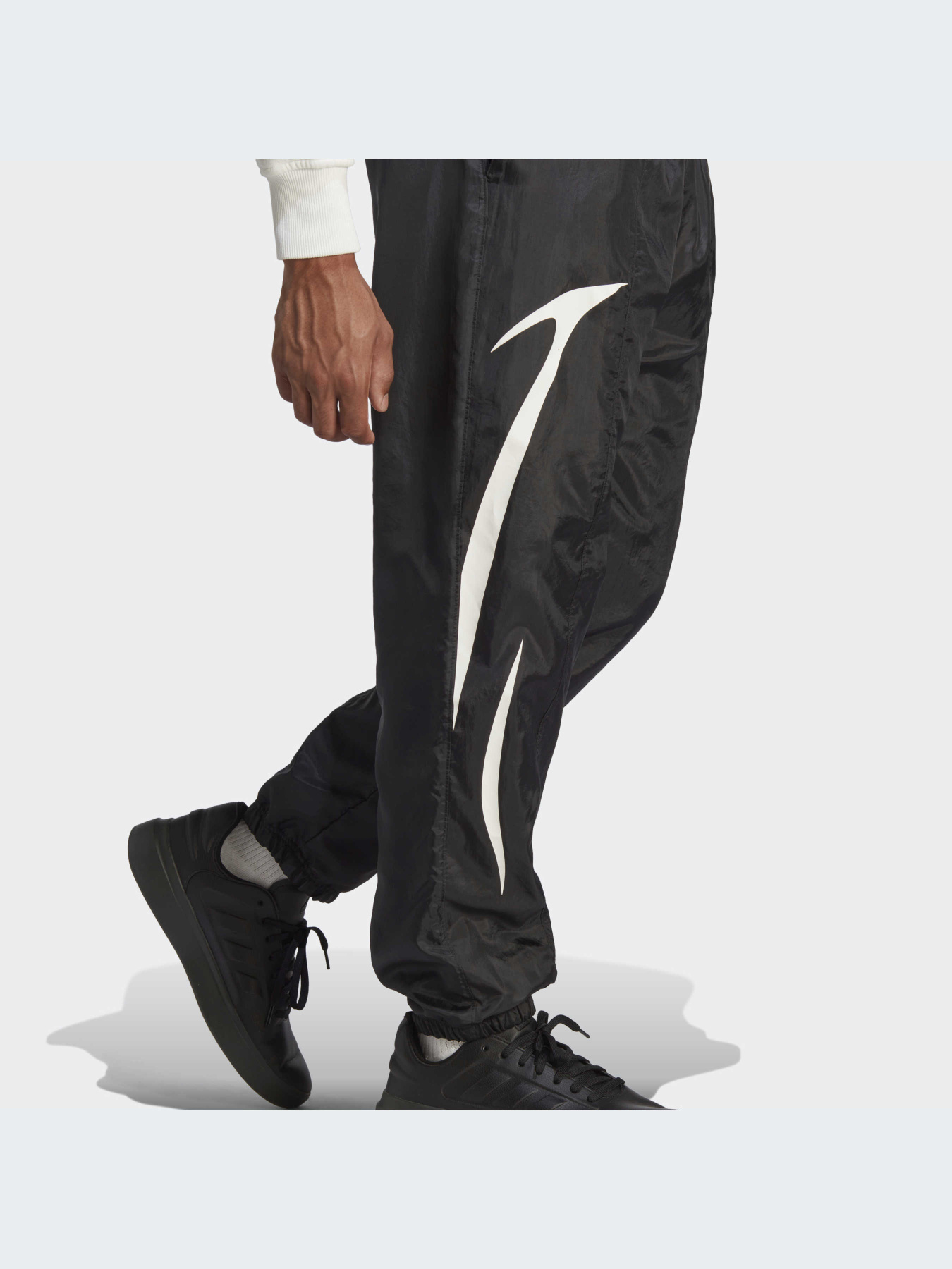 Спортивні штани Adidas модель IC3687 Фото